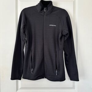 Patagonia Polartec Power Dry women's black lightweight jacket
